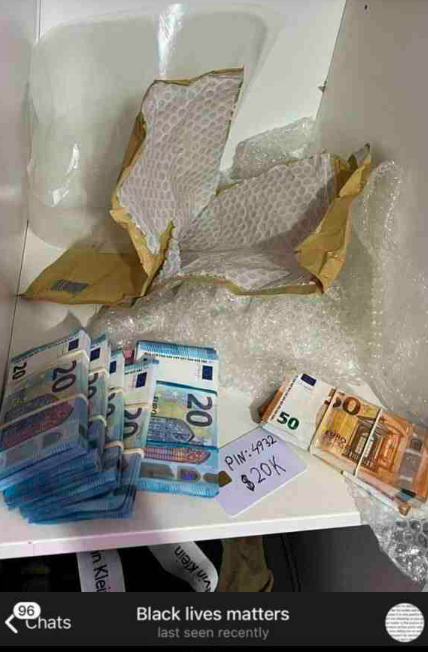 Buy US dollars online