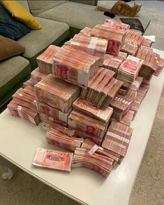 Buy CNY ¥100